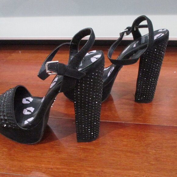 Juicy Couture Embellished Platform Sandals - Picture 5 of 8